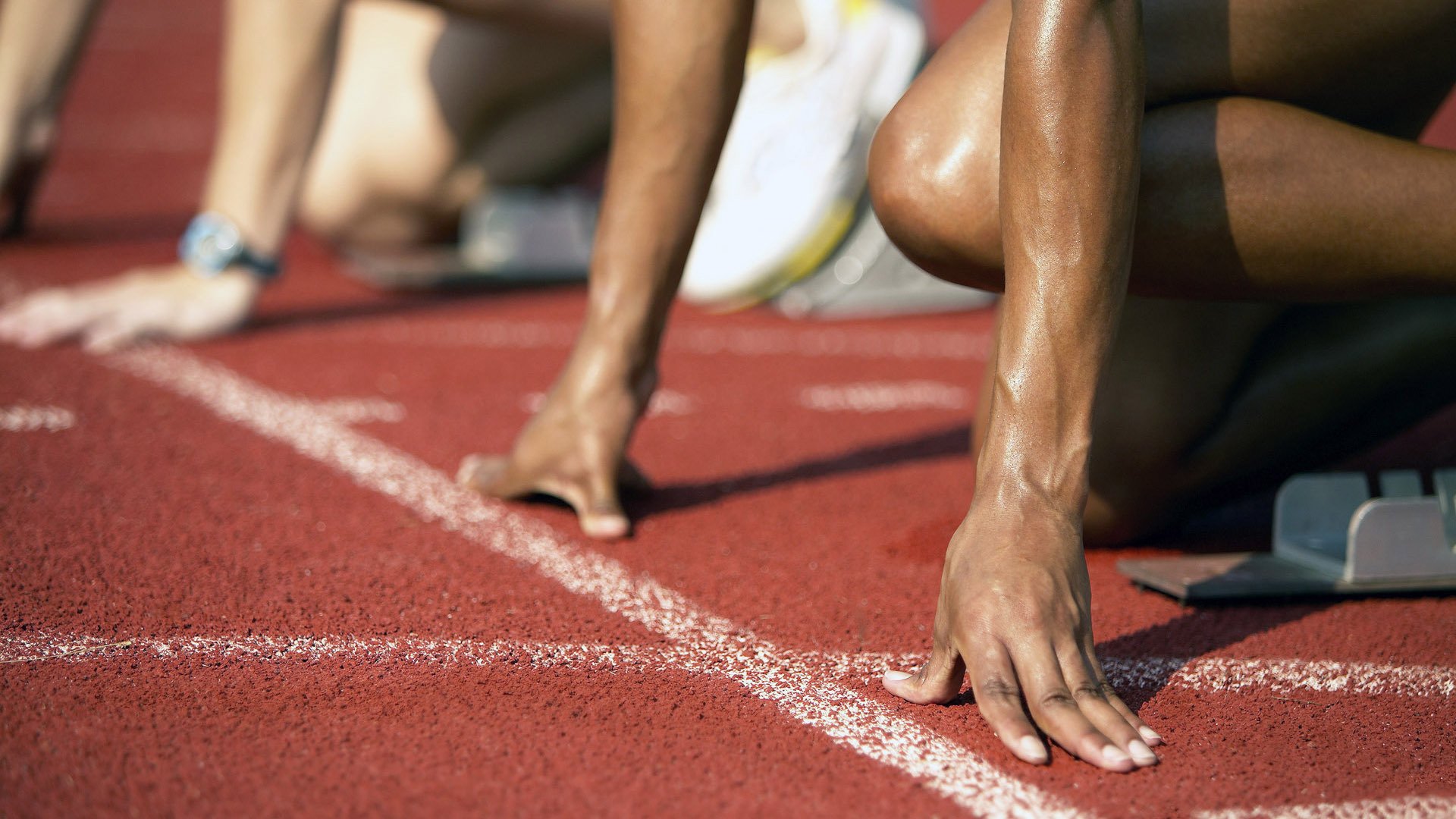 比赛总结:团队协作和精准投篮是取胜的重要因素!,篮球的团队协作精神在建立社会人际关系中的作用